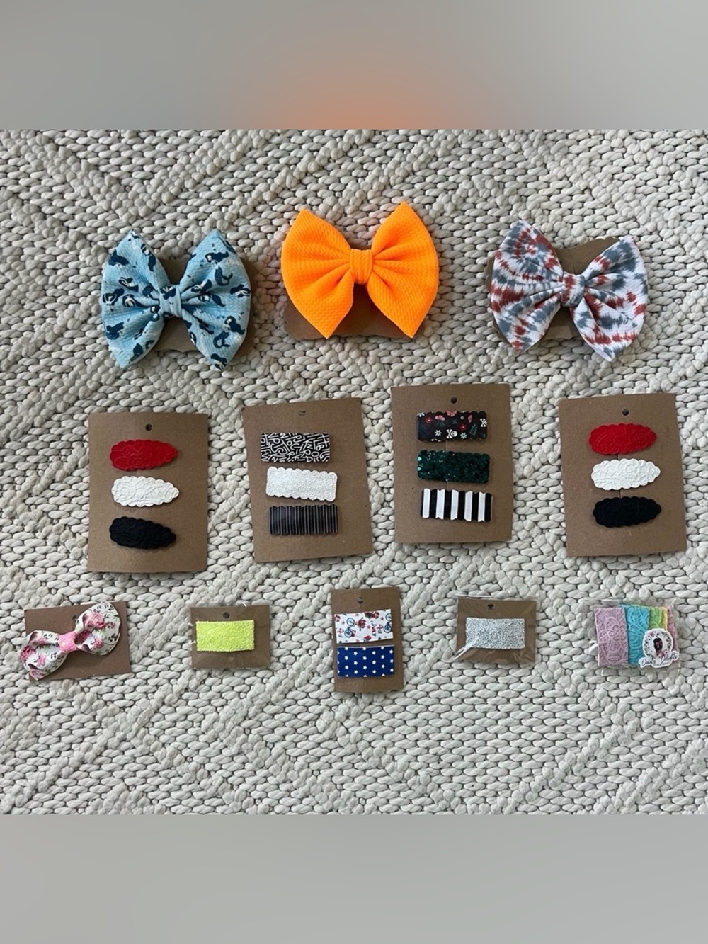 Large lot of Boutique Girl’s Hair Bows & Barrettes New With Tags $108 Retail